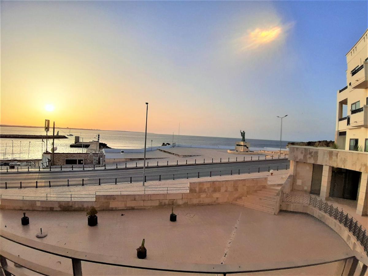 Potato Beach Apartment At Beach Front & Sea View Lagos Exterior photo